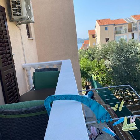 Apartment Plavia Biograd Biograd Na Moru Exterior photo