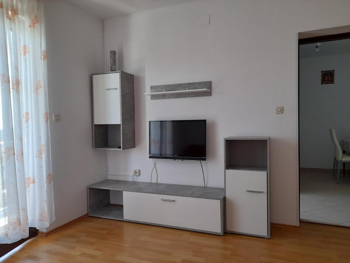 Apartment Plavia Biograd Biograd Na Moru Exterior photo