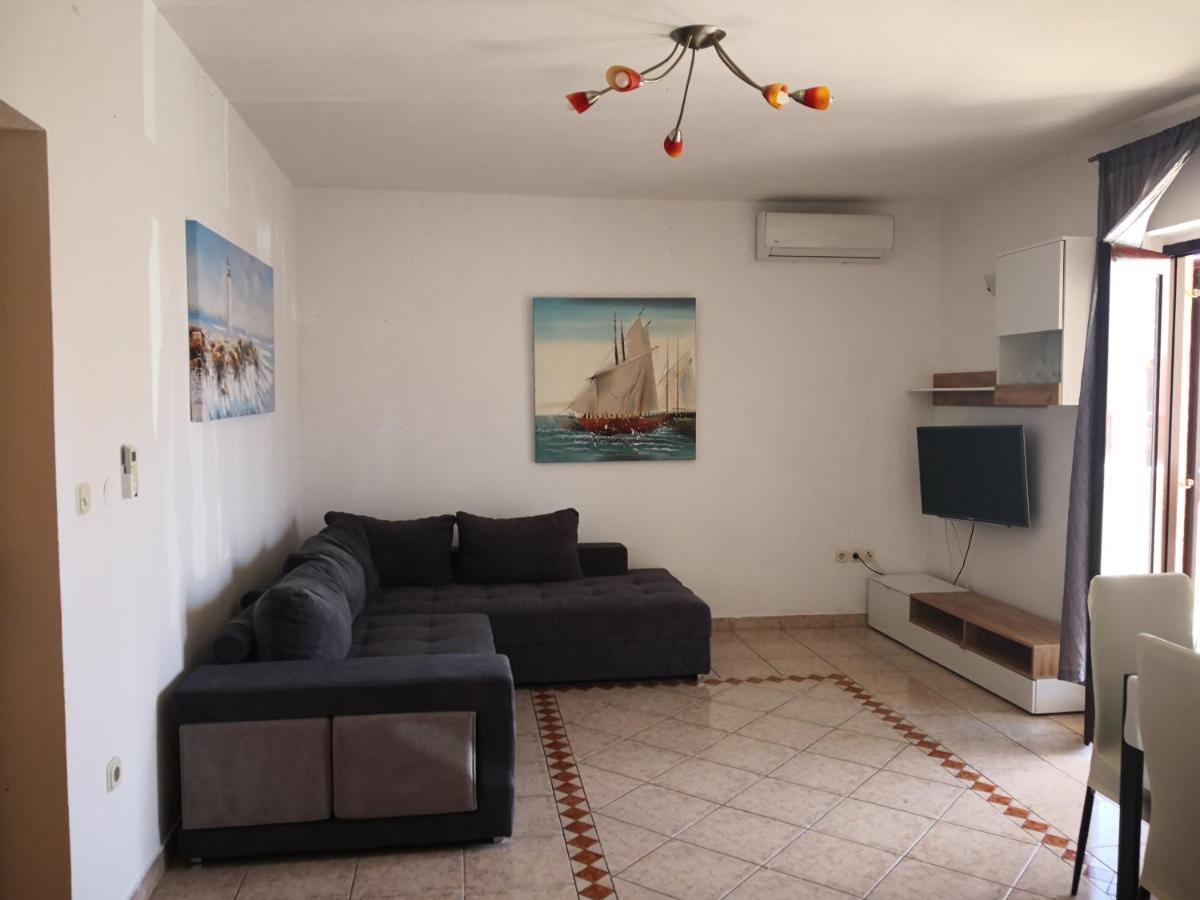Apartment Plavia Biograd Biograd Na Moru Exterior photo