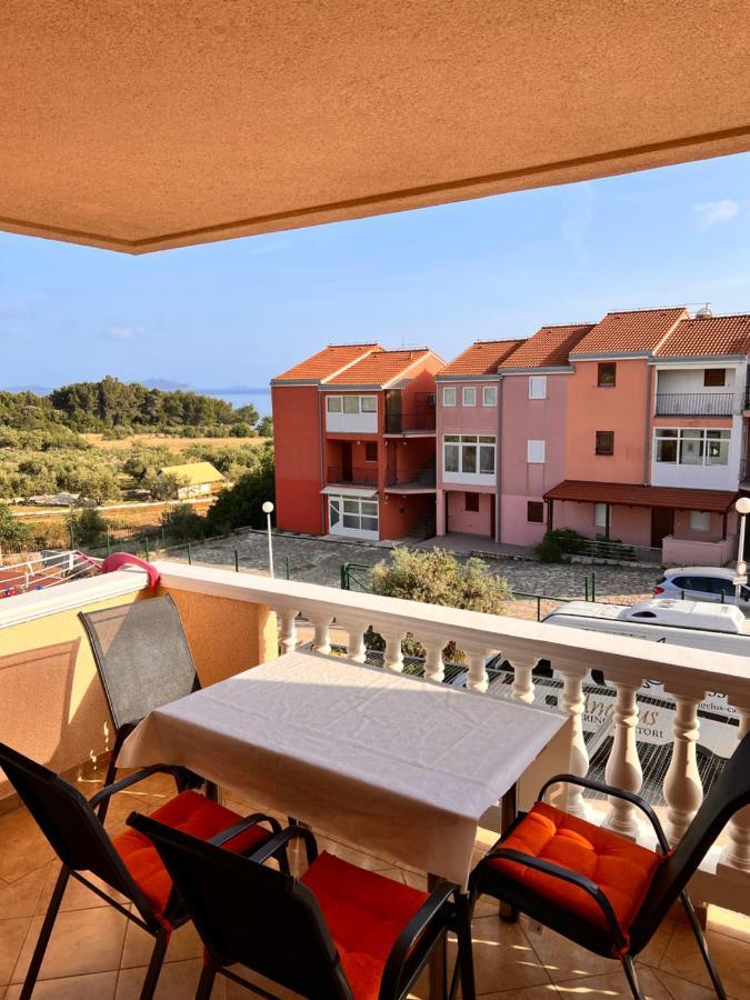 Apartment Plavia Biograd Biograd Na Moru Exterior photo