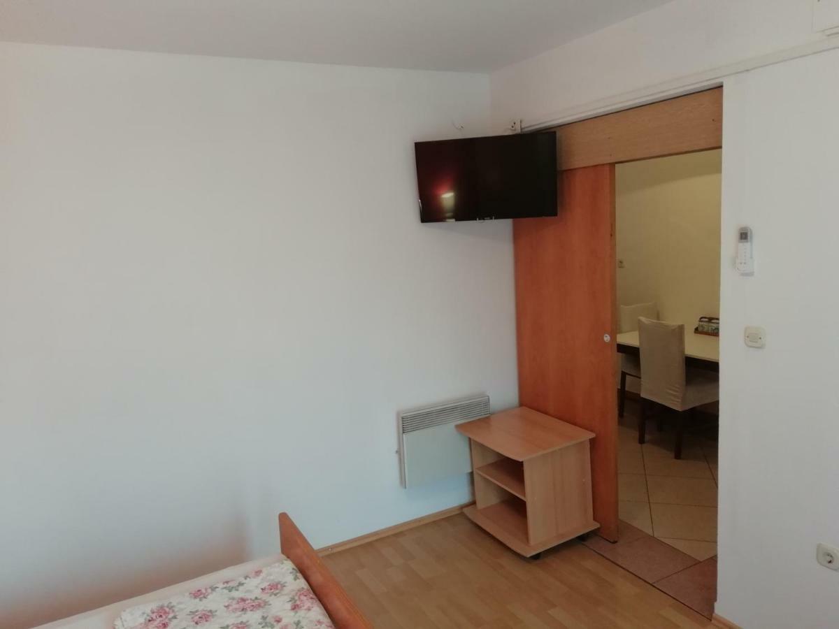 Apartment Plavia Biograd Biograd Na Moru Exterior photo