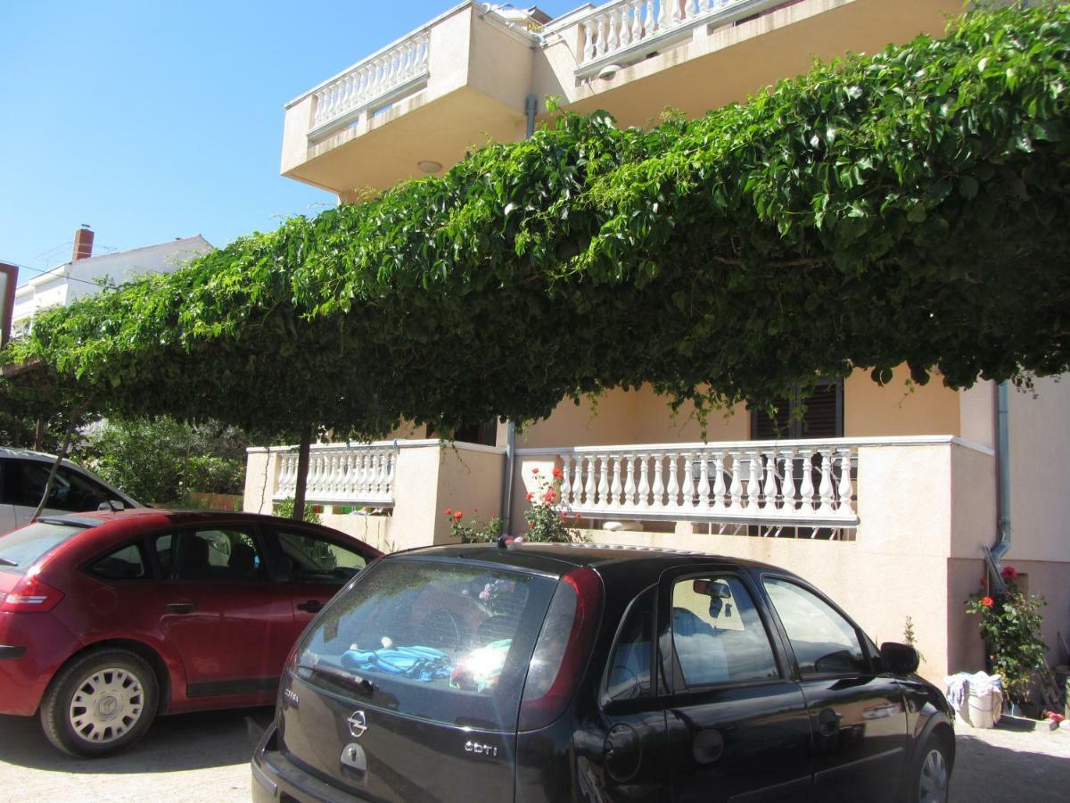 Apartment Plavia Biograd Biograd Na Moru Exterior photo