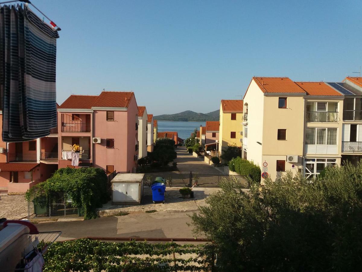 Apartment Plavia Biograd Biograd Na Moru Exterior photo