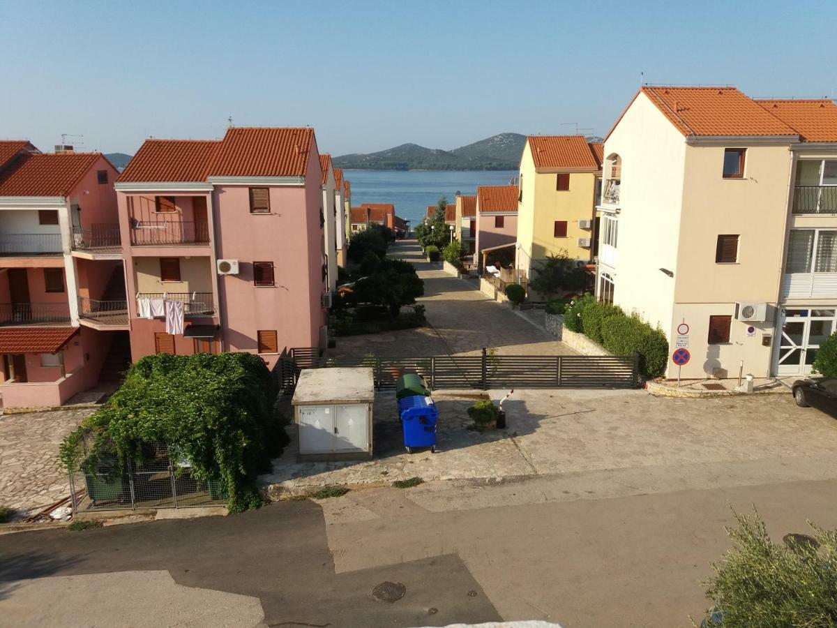 Apartment Plavia Biograd Biograd Na Moru Exterior photo