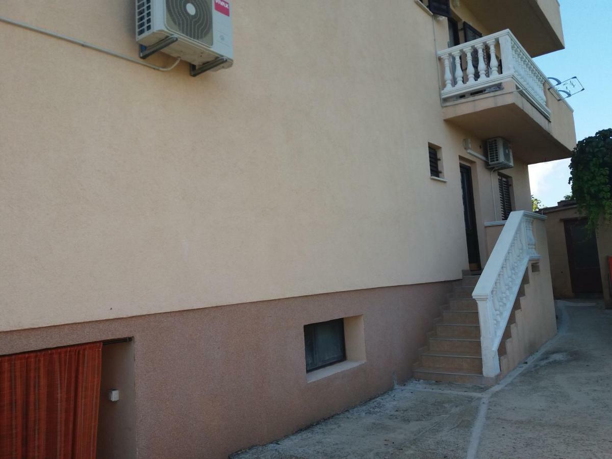 Apartment Plavia Biograd Biograd Na Moru Exterior photo
